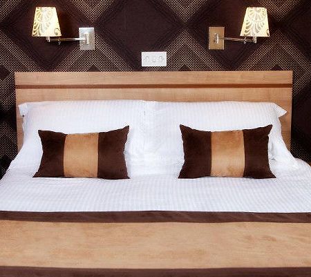 Lodge Hotel Κόλερεϊν Εξωτερικό φωτογραφία